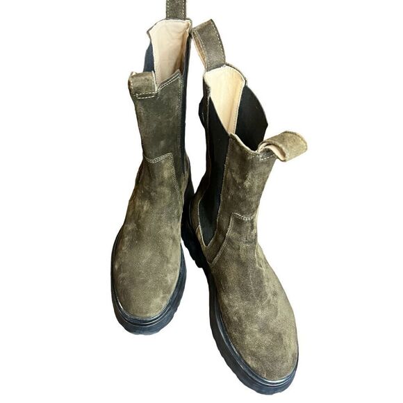 All Saints Pull On Lugg Chelsea Boot in Olive Green NWOB Size 38 1/2/ US 8 1/2 - Picture 1 of 9